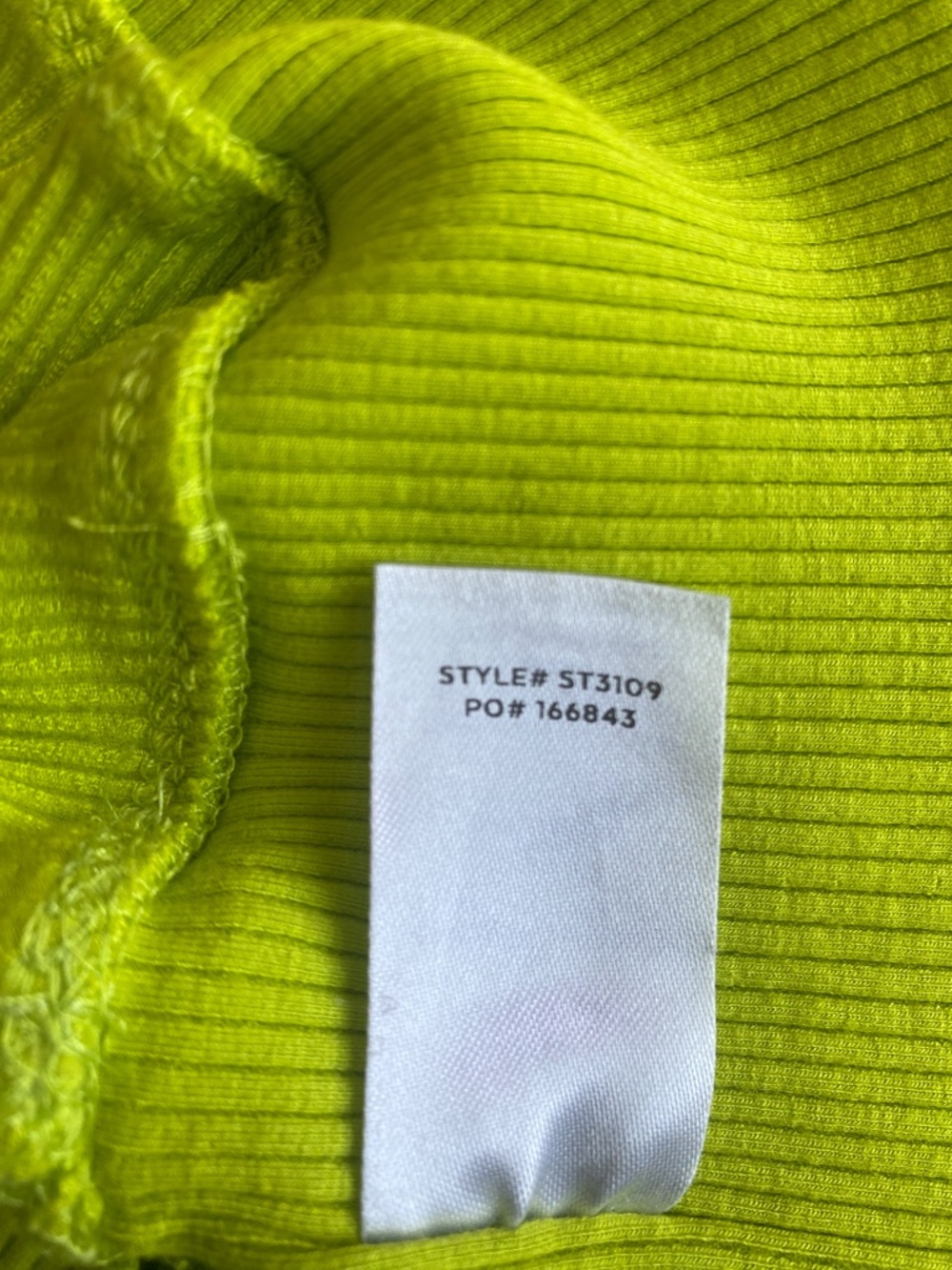 Lulu’s L Ribbed Crop Top - Picture 11 of 12